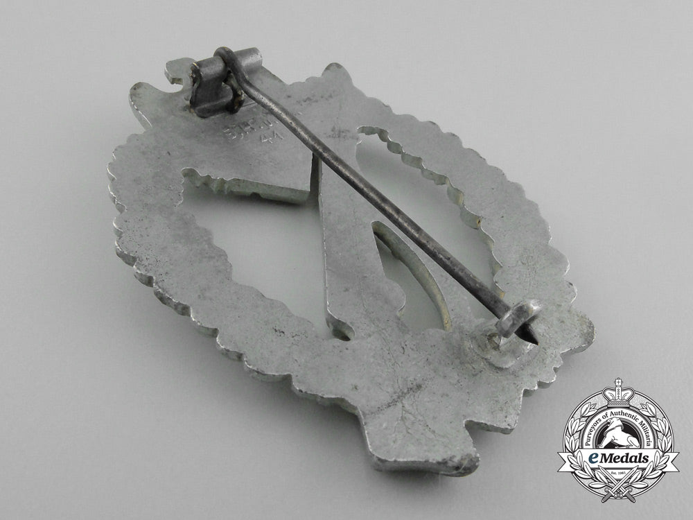 a_silver_grade_infantry_assault_badge_by_sohni_heubach&_co_d_7442