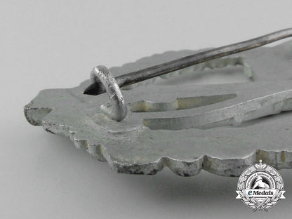 a_silver_grade_infantry_assault_badge_by_sohni_heubach&_co_d_7443