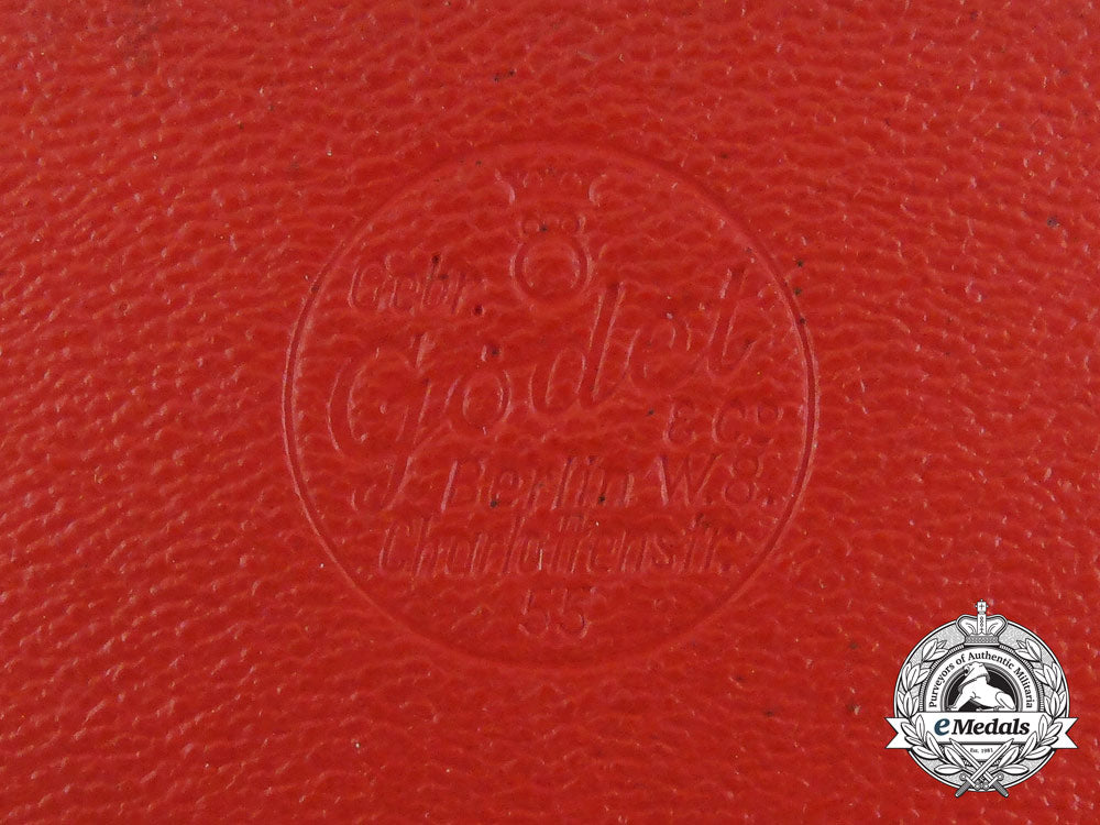 a_mint_social_welfare_decoration;3_rd_grade_in_its_original_case_of_issue_by_godet_d_7502_2
