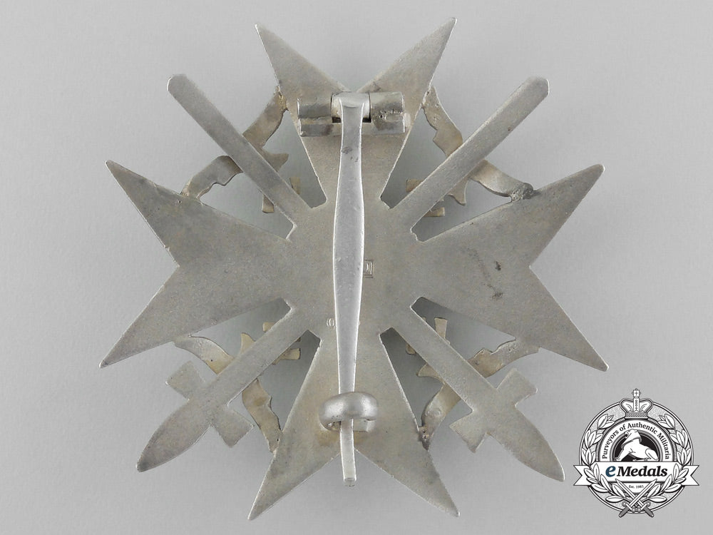 a_fine_quality_spanish_cross_with_swords_in_silver_by_c._e._juncker_in_its_original_case_of_issue_d_7601_1