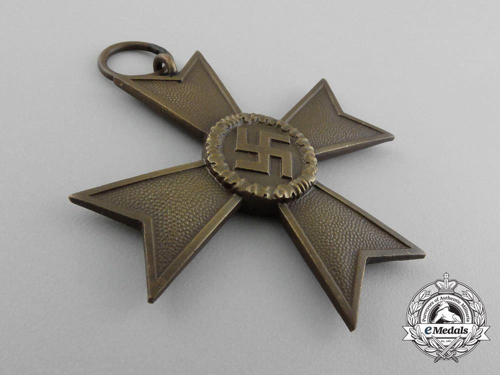 an_absolutely_mint_war_merit_cross_without_swords_in_its_original_packet_of_issue_by_deschler&_sohn_d_7619_1
