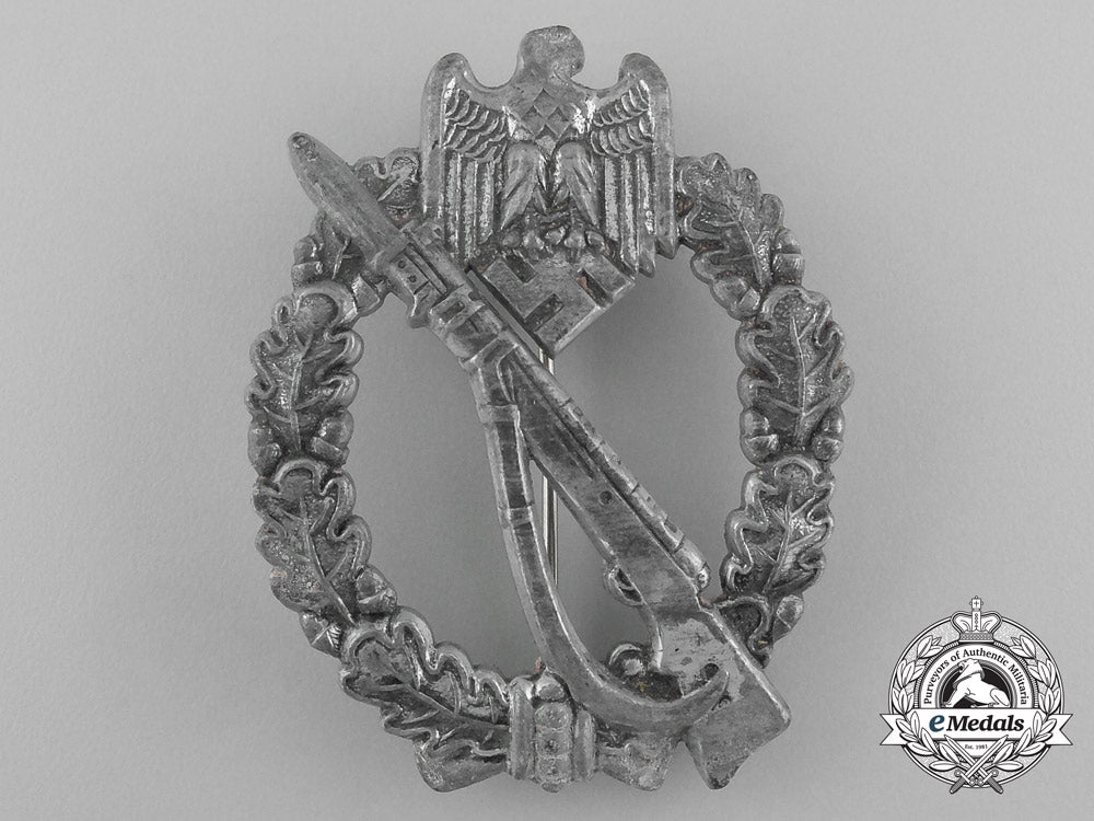 a_silver_grade_infantry_assault_badge_by_josef_feix&_söhne_d_7621_1