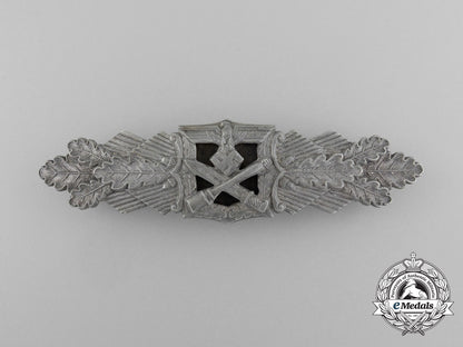 a_silver_grade_close_combat_clasp_d_7628
