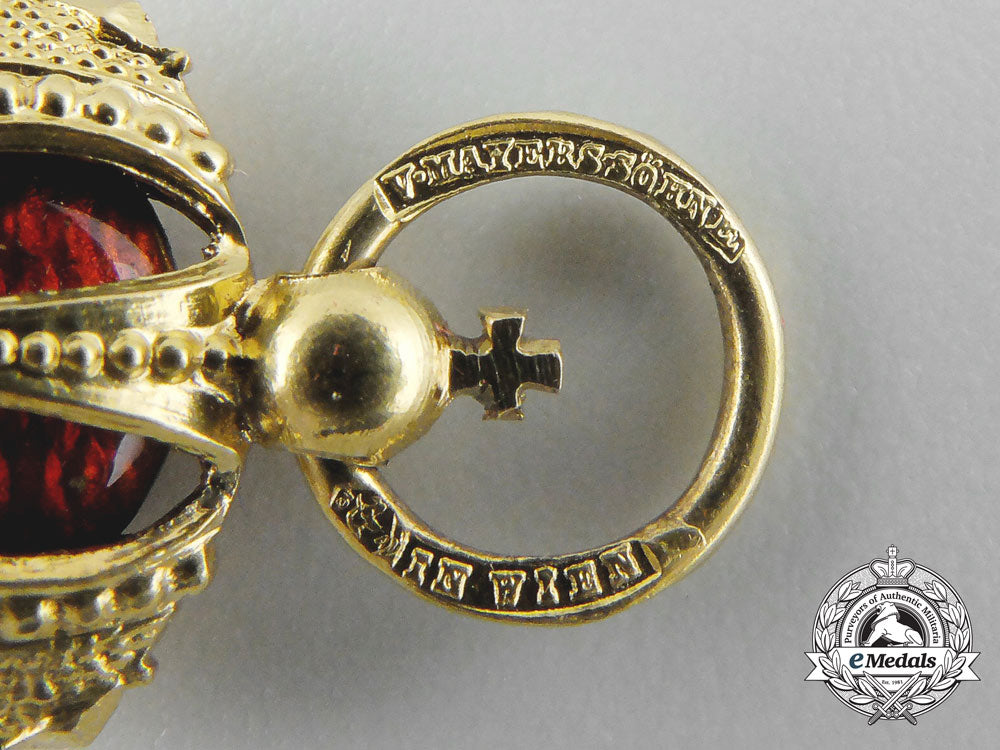 an_outstanding&_mint_austrian_merit_cross;1_st_class_gold_cross_with_crown_d_7717_1_1