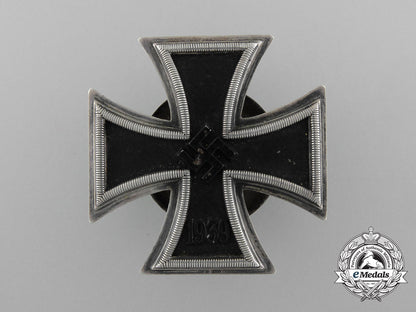 an_iron_cross_first_class1939_with_ldo_case_by_c.f._zimmermann_d_7765