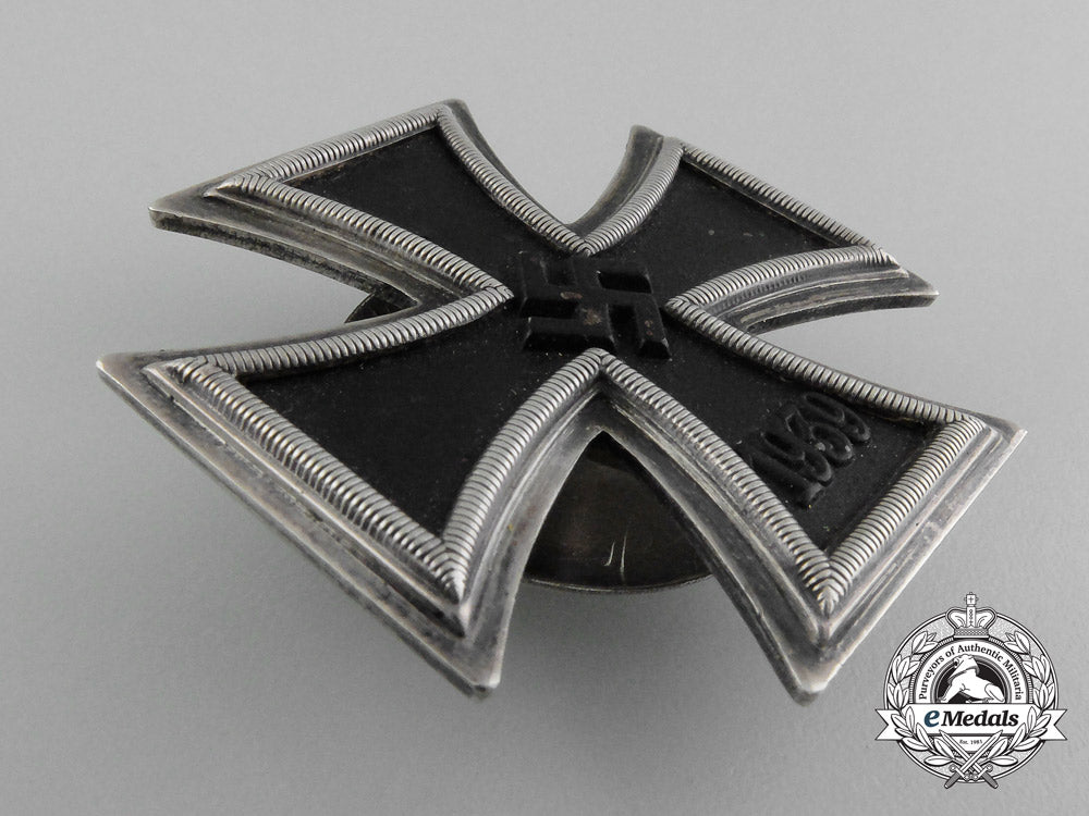 an_iron_cross_first_class1939_with_ldo_case_by_c.f._zimmermann_d_7767