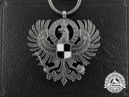 a_prussian_house_order_of_hohenzollern;_eagle_of_inhaber_with_case_by_sy&_wagner_d_7771