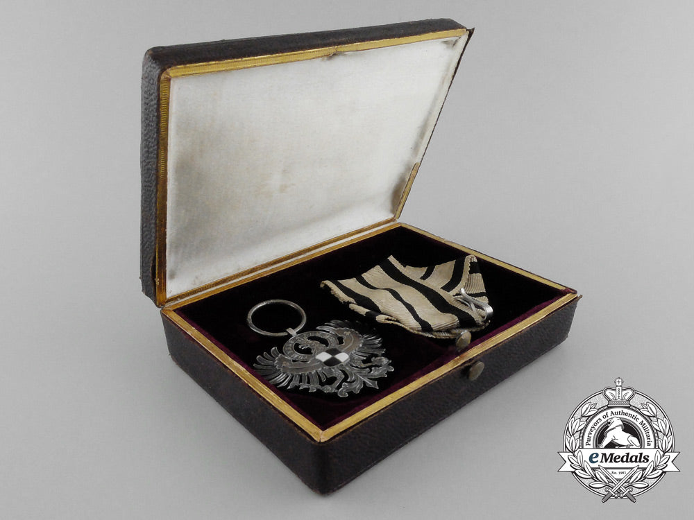 a_prussian_house_order_of_hohenzollern;_eagle_of_inhaber_with_case_by_sy&_wagner_d_7773