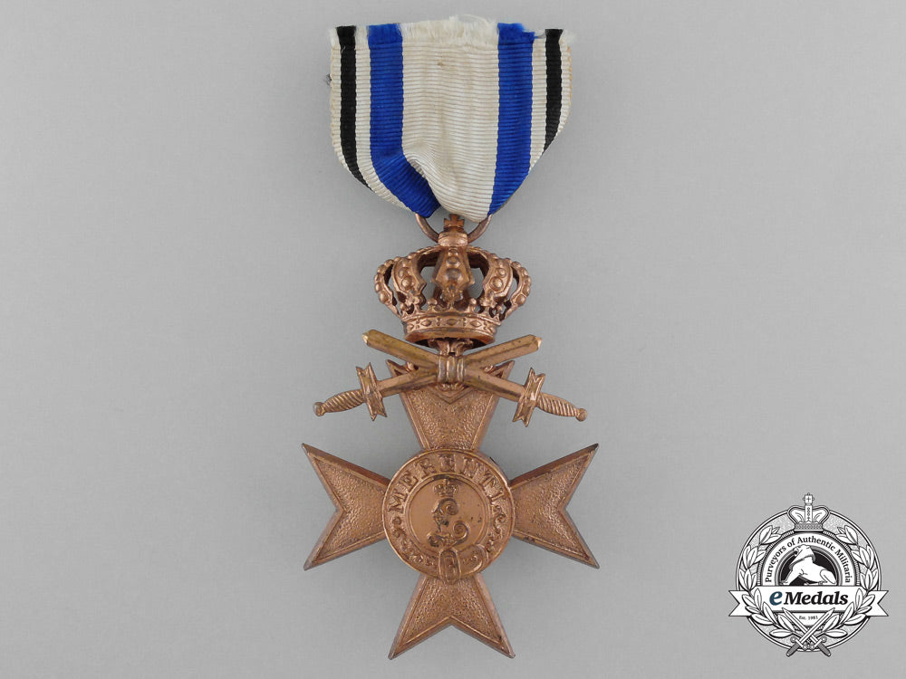 a_bavarian_military_merit_cross_with_swords&_crown_in_case_by_deschler&_sohn_d_7893