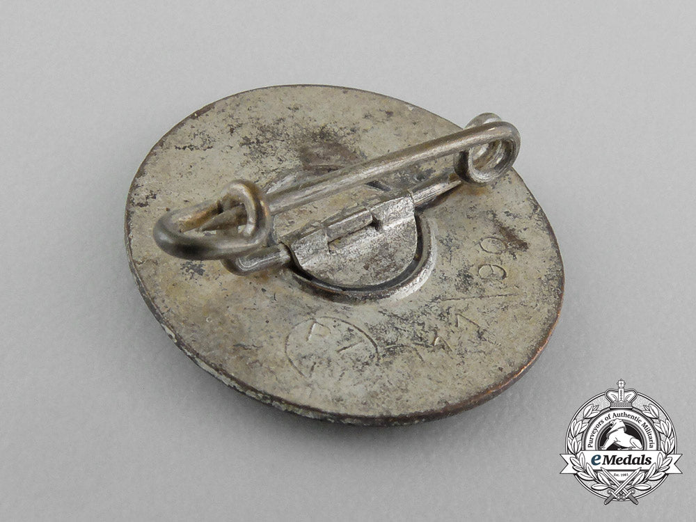 a_nsdap_party_member’s_lapel_badge_by_rare_maker_apreck&_vrage_of_leipzig_d_7916_1