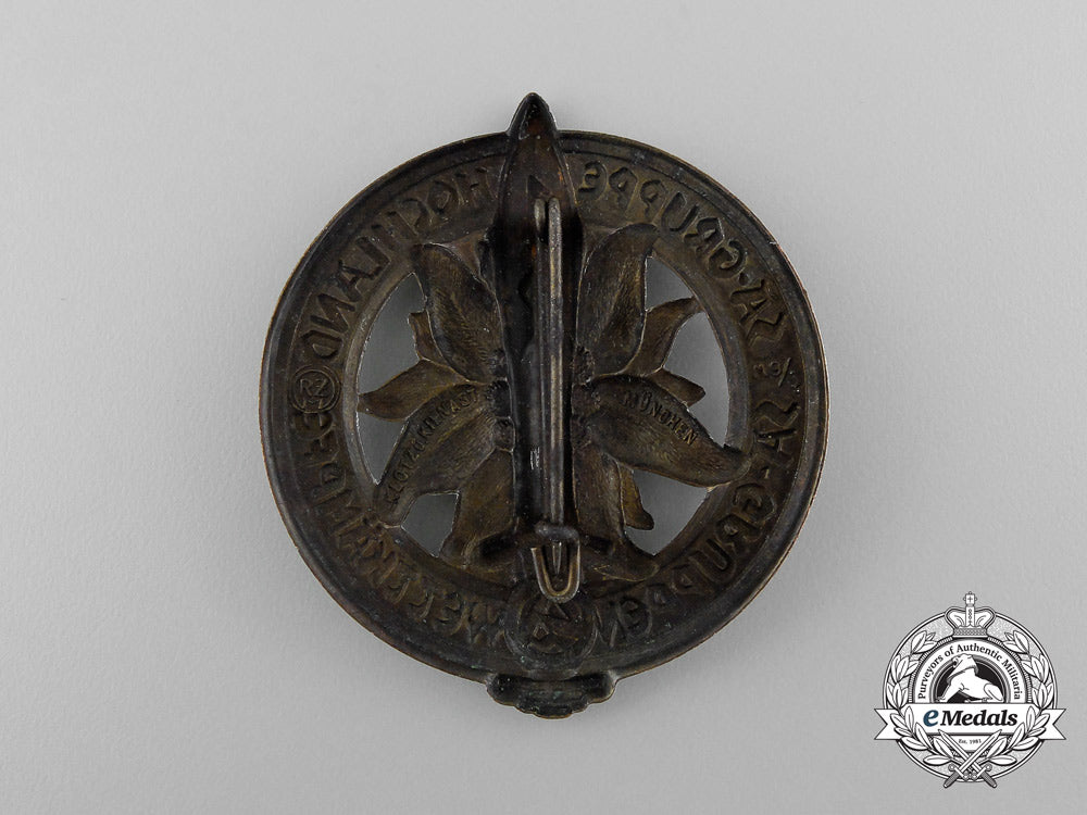 a_fine_quality1939_sa_group_hochland_championships_badge_by_klotz_und_kienast_d_7940_1