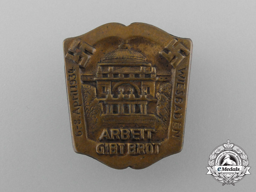 a1934_wiesbaden“_labour_gives_bread”_badge_d_7960