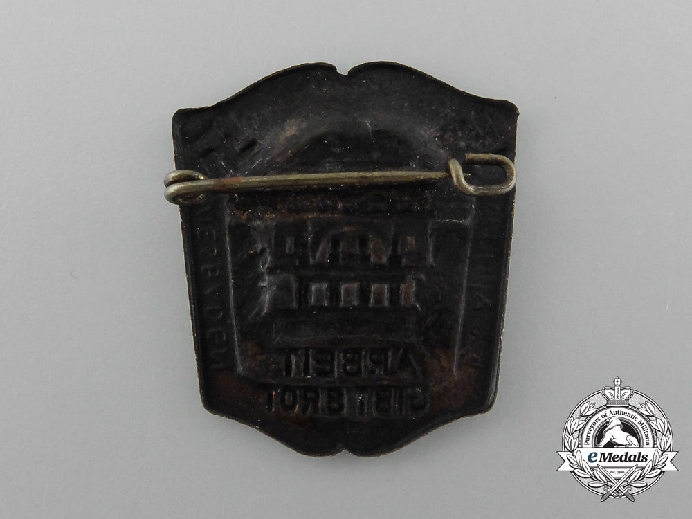 a1934_wiesbaden“_labour_gives_bread”_badge_d_7961