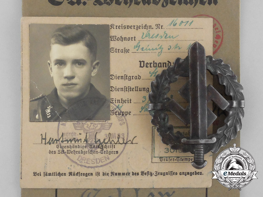 a_bronze_grade_sa_sports_badge_with_award_booklet_d_8002_1