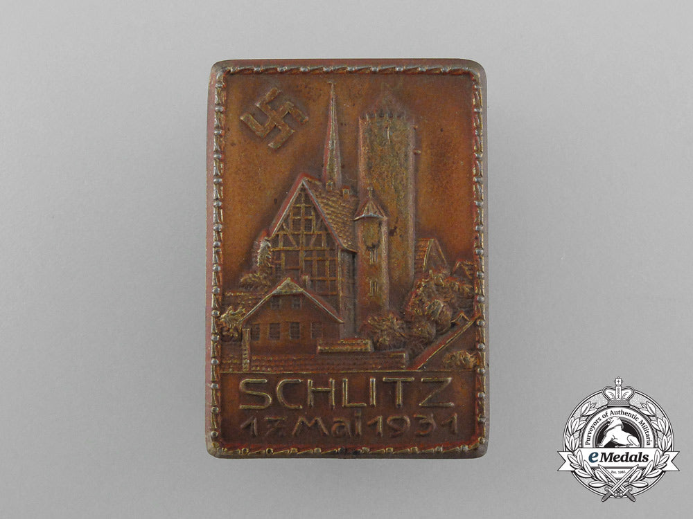 a1931_schlitz_celebration_badge_d_8051