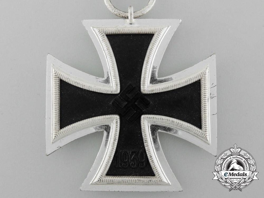an_iron_cross2_nd_class1939_by_gustav_brehmer,_markneukirchen_d_8071