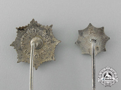 a_grouping_of_two2_nd_type_rlb_membership_badges_d_8191_1