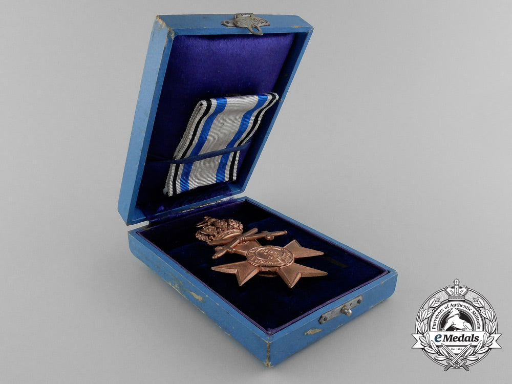 a_bavarian_military_merit_cross;3_rd_class_with_crown_and_swords&_case_d_8240_1