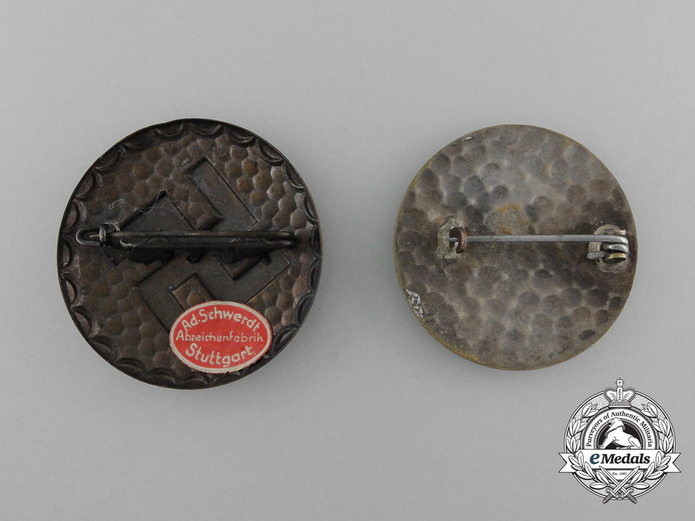 a_lot_of_two_nsdap_supporter_badges_d_8341