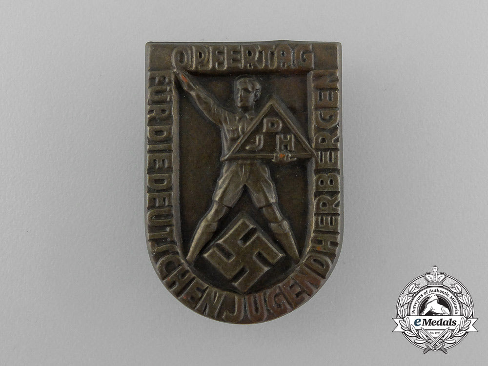 a_german_youth_hostels_donation_badge_by_h._wittmann,_münchen_d_8411_1