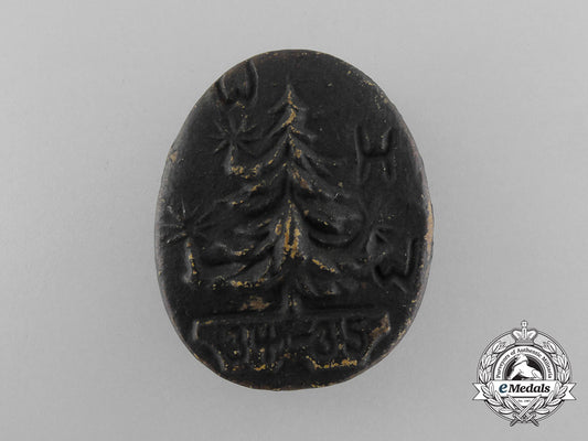 a_unique1934-1935_winterhilfswerk_badge_d_8446