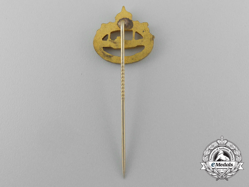 a_german_imperial_submarine_war_badge_with_stickpin_d_8447_1