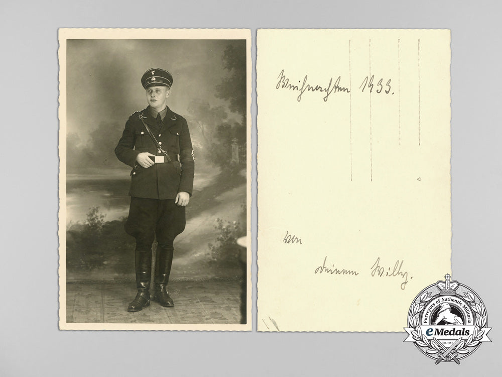 an_early1933_studio_portrait_of_an_ss_member_d_8555