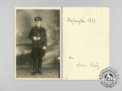 an_early1933_studio_portrait_of_an_ss_member_d_8555