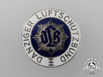 germany._an_air_raid_protection_league_of_danzig_badge_d_8644