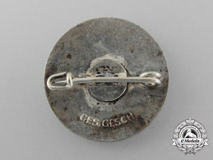 germany._an_air_raid_protection_league_of_danzig_badge_d_8645
