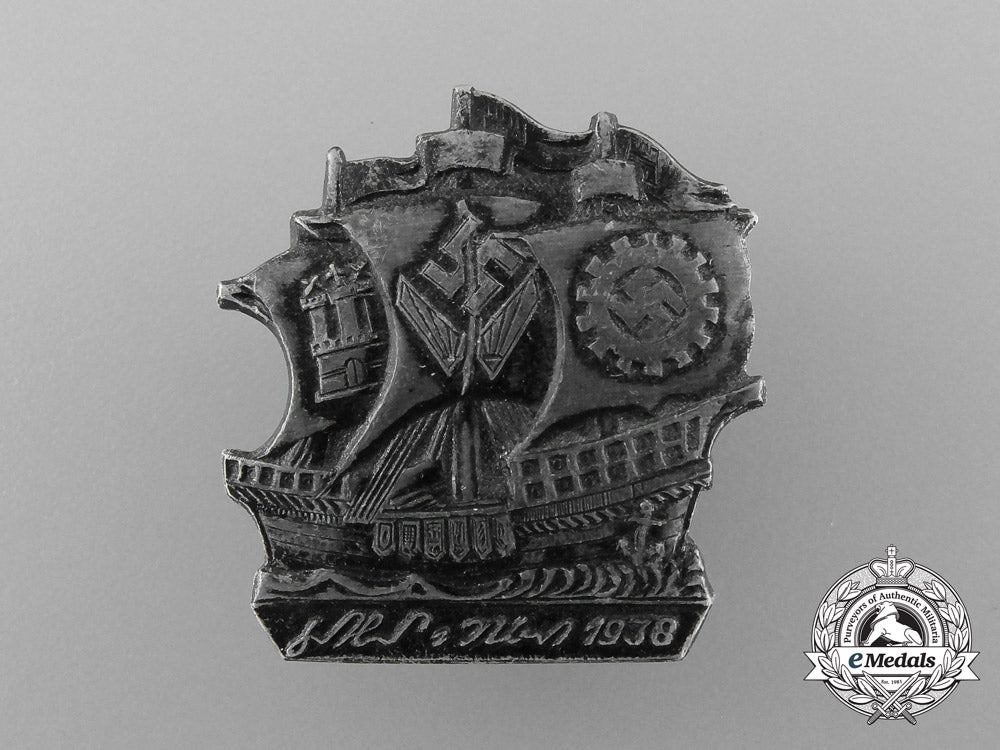 a_very_fine_quality_unattributed1938_kraft_durch_freude_badge_d_8677