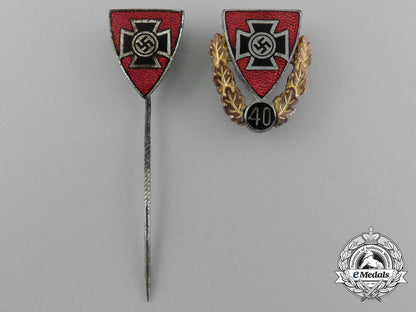 a_lot_of_two_third_reich_period_veteran’s_badges_and_stick_pins_d_8707