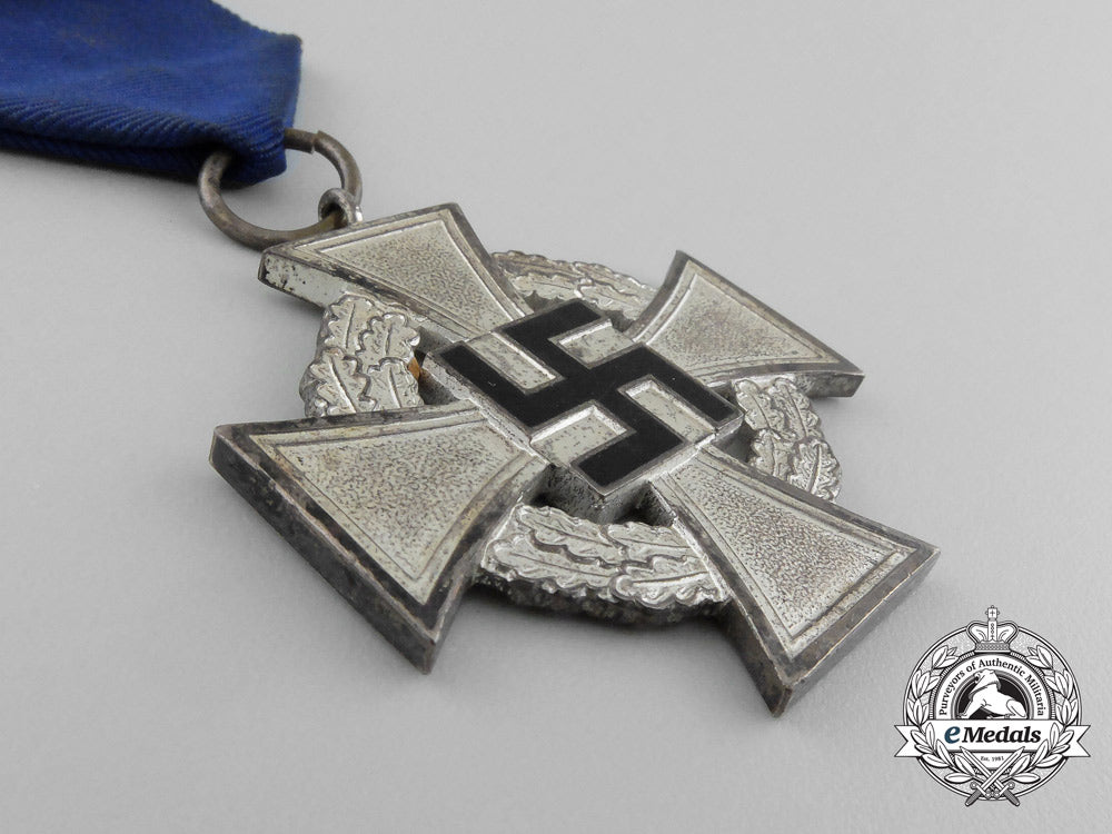 a_german25-_year_faithful_service_cross;2_nd_class;_in_its_original_case_of_issue_by_paul_meybauer_d_8807_1