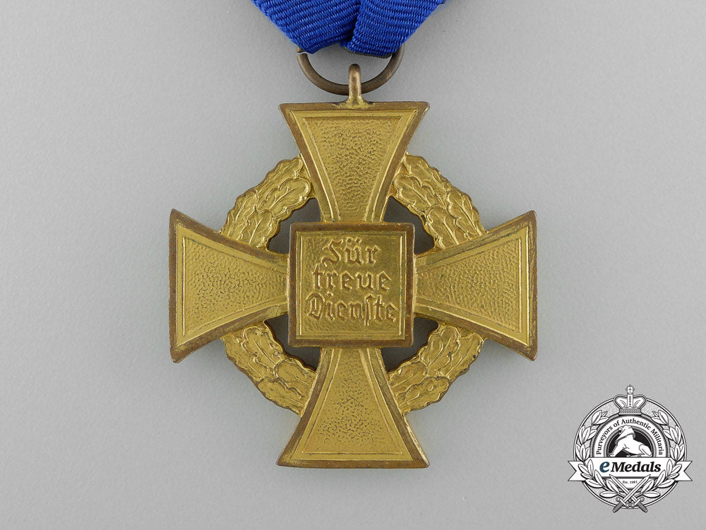 a_cased_german40-_year_faithful_service_cross;_first_class_by_deschler&_sohn;_with_miniature_stick_pin_d_8838_1