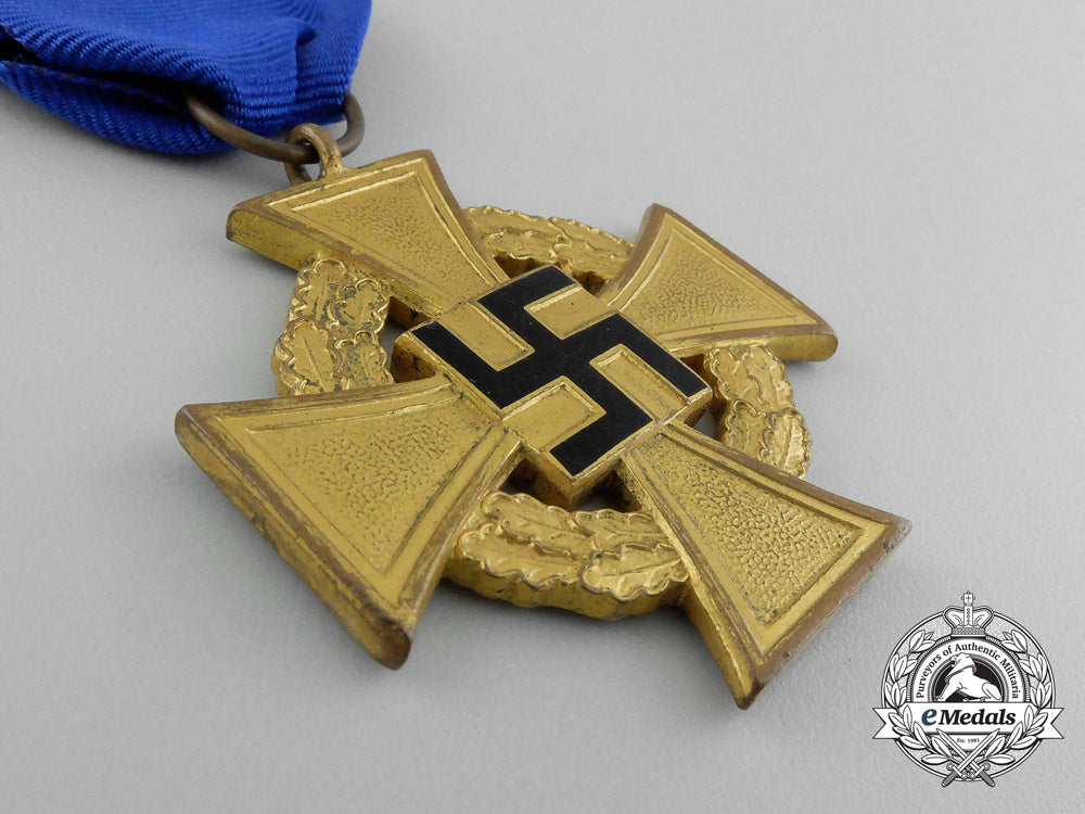 a_cased_german40-_year_faithful_service_cross;_first_class_by_deschler&_sohn;_with_miniature_stick_pin_d_8840_1