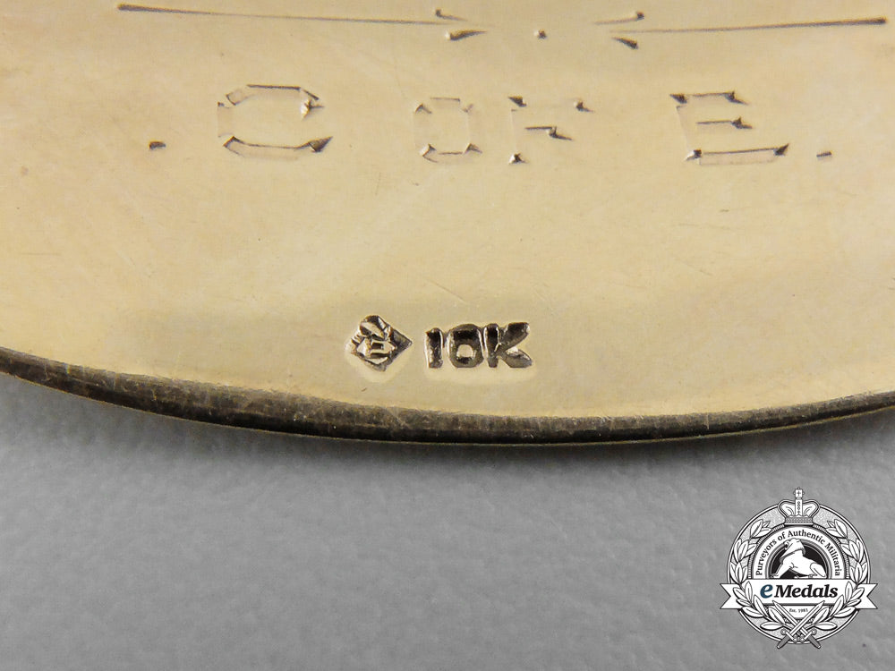 canada,_cef._a_gold_id_bracelet_of_to_canadian_nursing_sister_edith_martha_york_d_8930_2_2_1_1_1