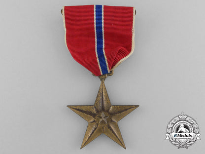 an_american_bronze_star_with_case_d_9007_1