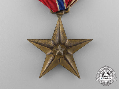 an_american_bronze_star_with_case_d_9008_1