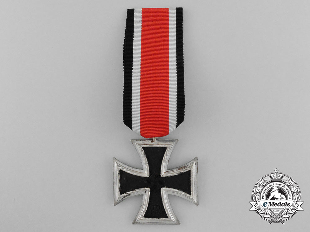 an_iron_cross1939_second_class_in_its_original_packet_of_issue_d_9024