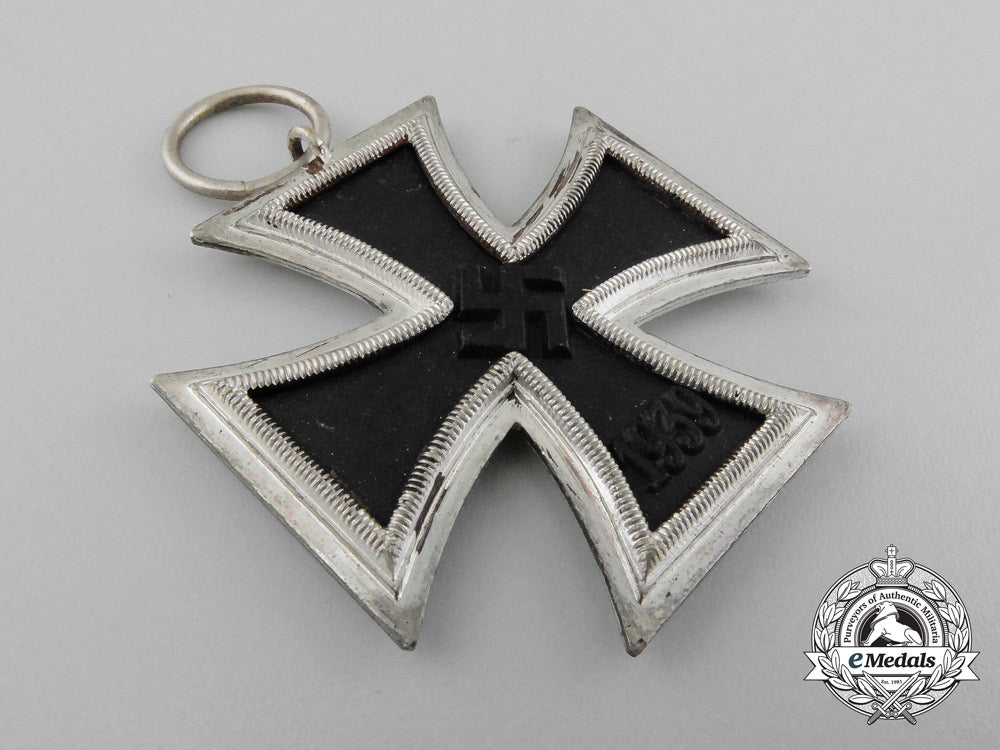 an_iron_cross1939_second_class_in_its_original_packet_of_issue_d_9027