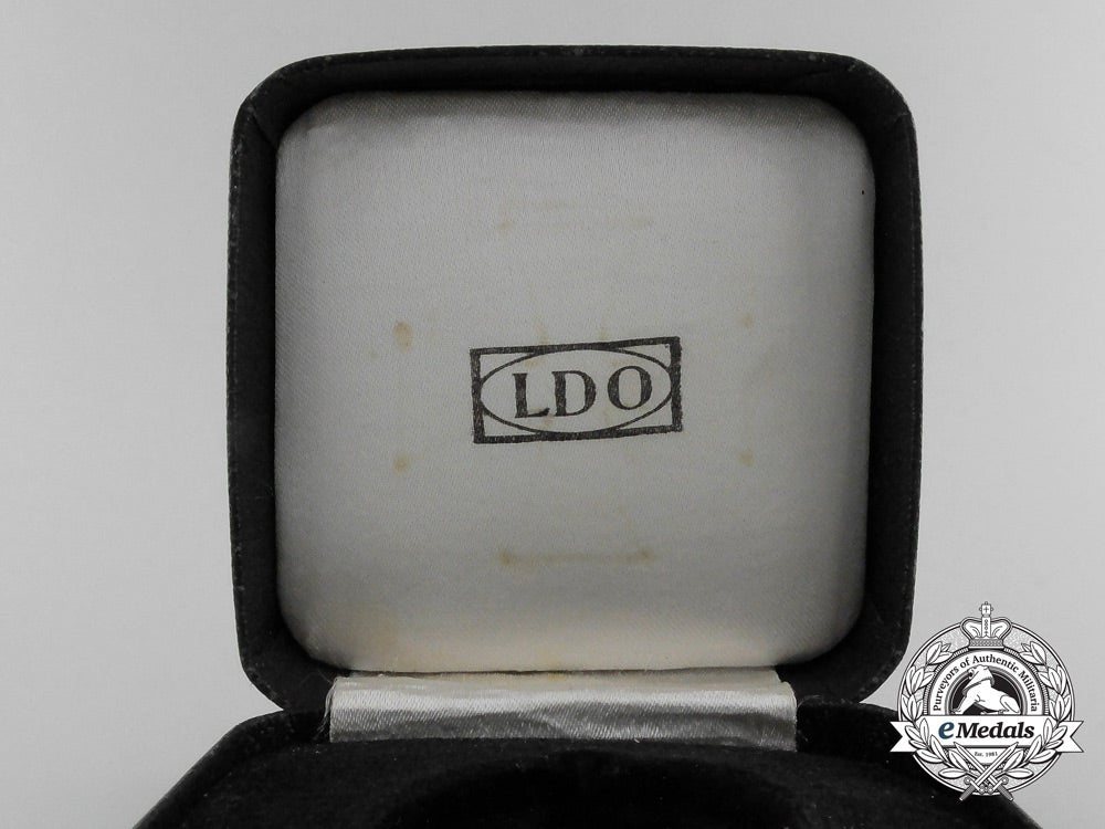 an_ldo_case_for_iron_cross1939_first_class_with_screw-_back_d_9335