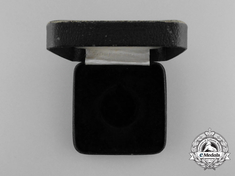 an_ldo_case_for_iron_cross1939_first_class_with_screw-_back_d_9336
