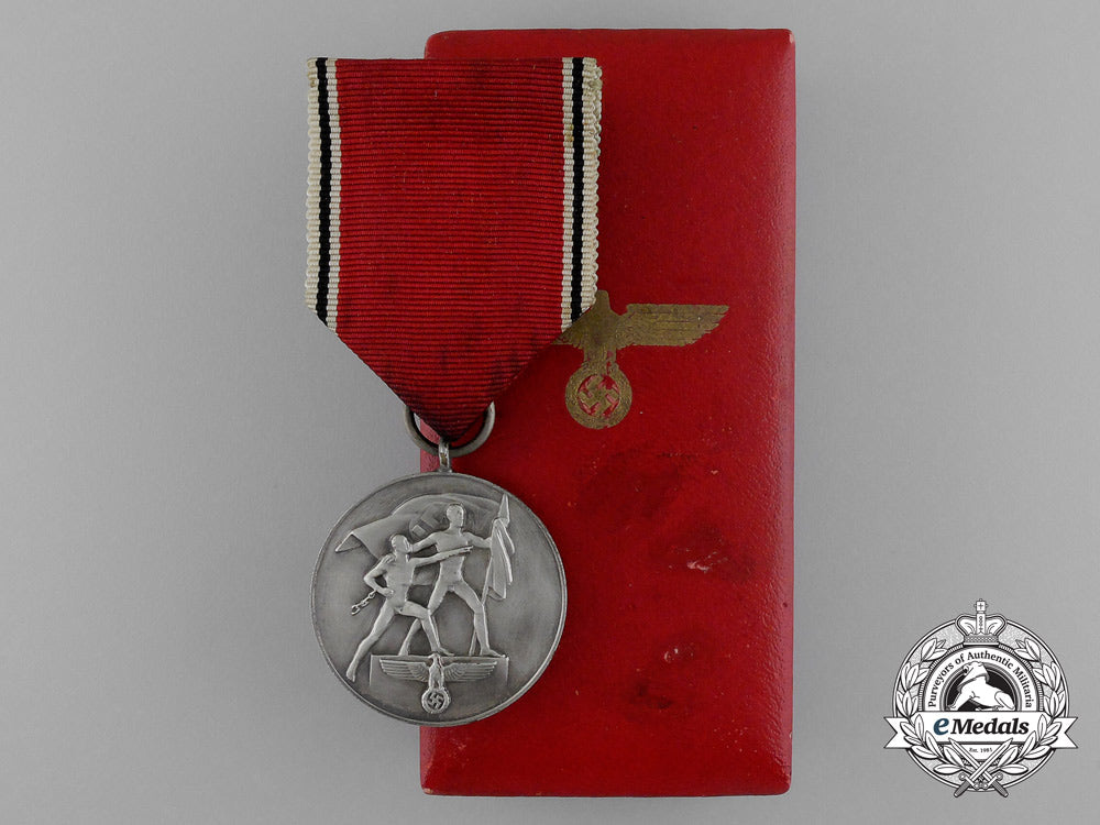a_commemorative_austrian_anschluss_medal_in_its_original_case_of_issue_d_9492_1