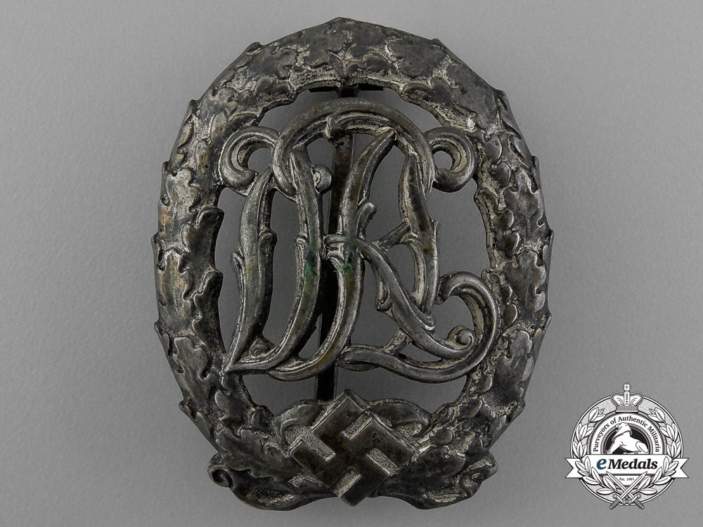 a_silver_grade_drl_sports_badge;3_rd_type_by_wernstein_in_its_original_box_of_issue_d_9525_1