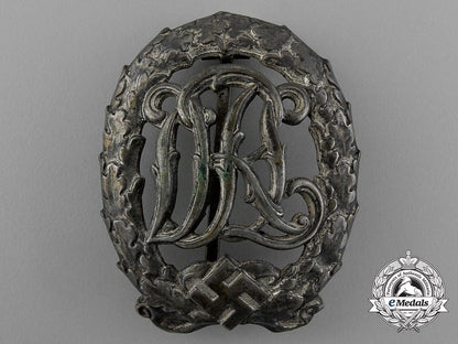 a_silver_grade_drl_sports_badge;3_rd_type_by_wernstein_in_its_original_box_of_issue_d_9525_1