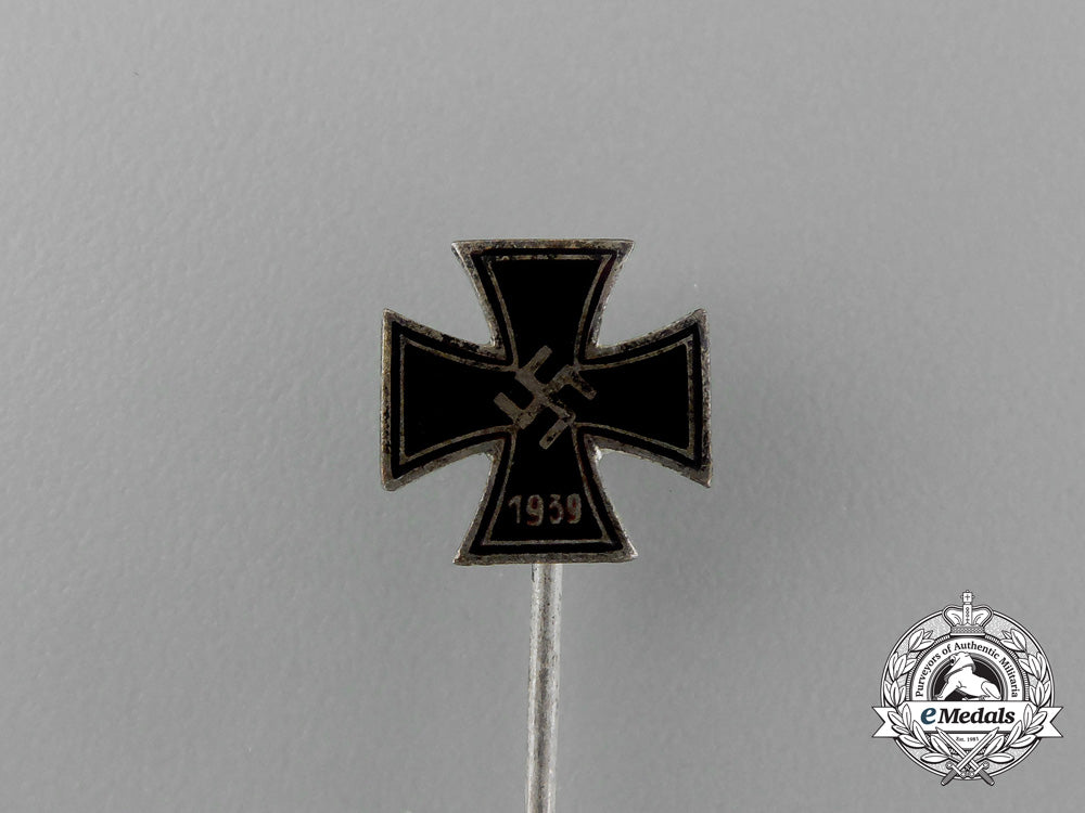 an_iron_cross1939_miniature_stick_pin_d_9535_1