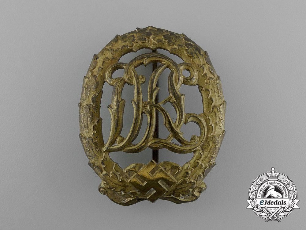 a_gold_grade_drl_sports_badge;3_rd_type_by_wernstein_in_its_original_box_of_issue_d_9553_1