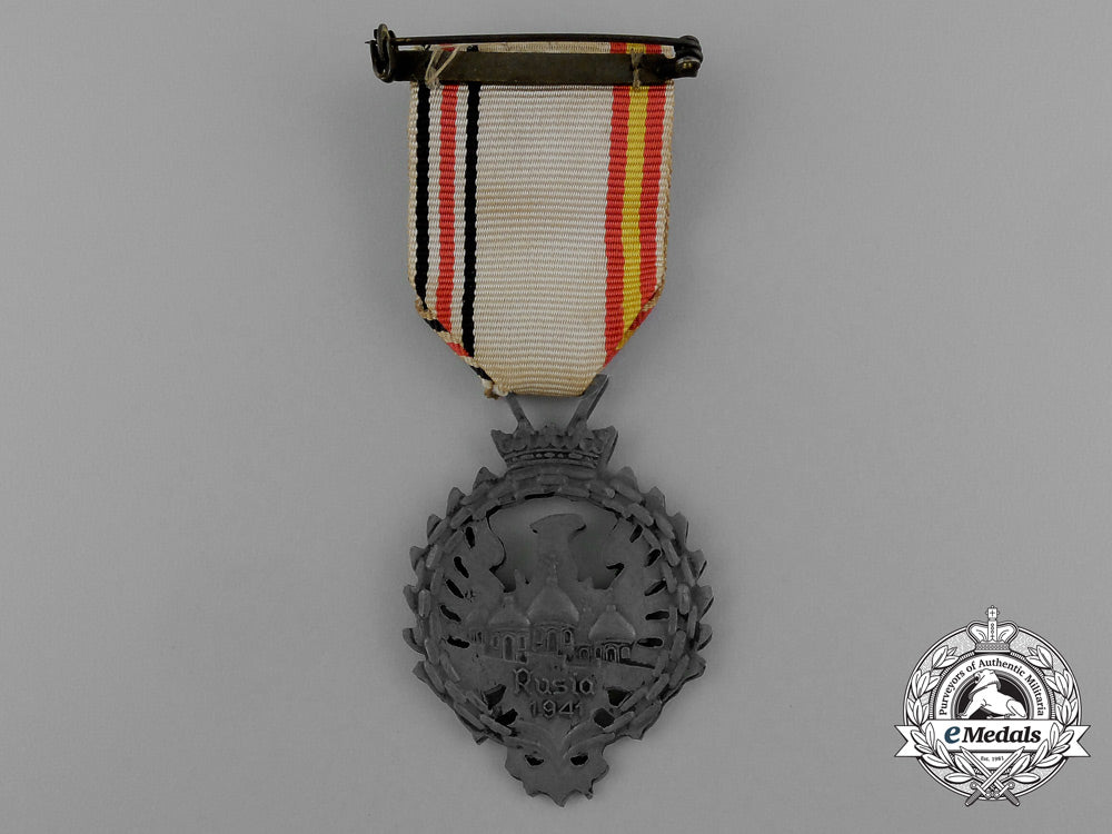 a_medal_of_the_spanish_blue_division_for_russian_service1941_with_case_d_9669_1