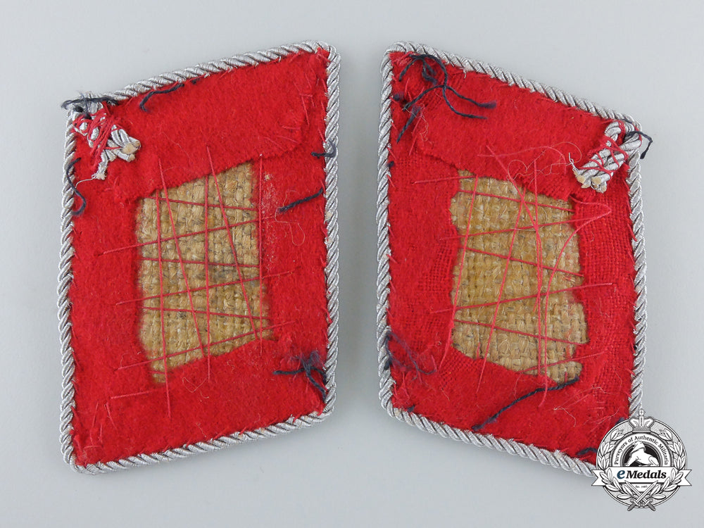 a_set_of_luftwaffe_anti-_aircraft(_flak)_hauptmann_collar_tabs_d_978_1