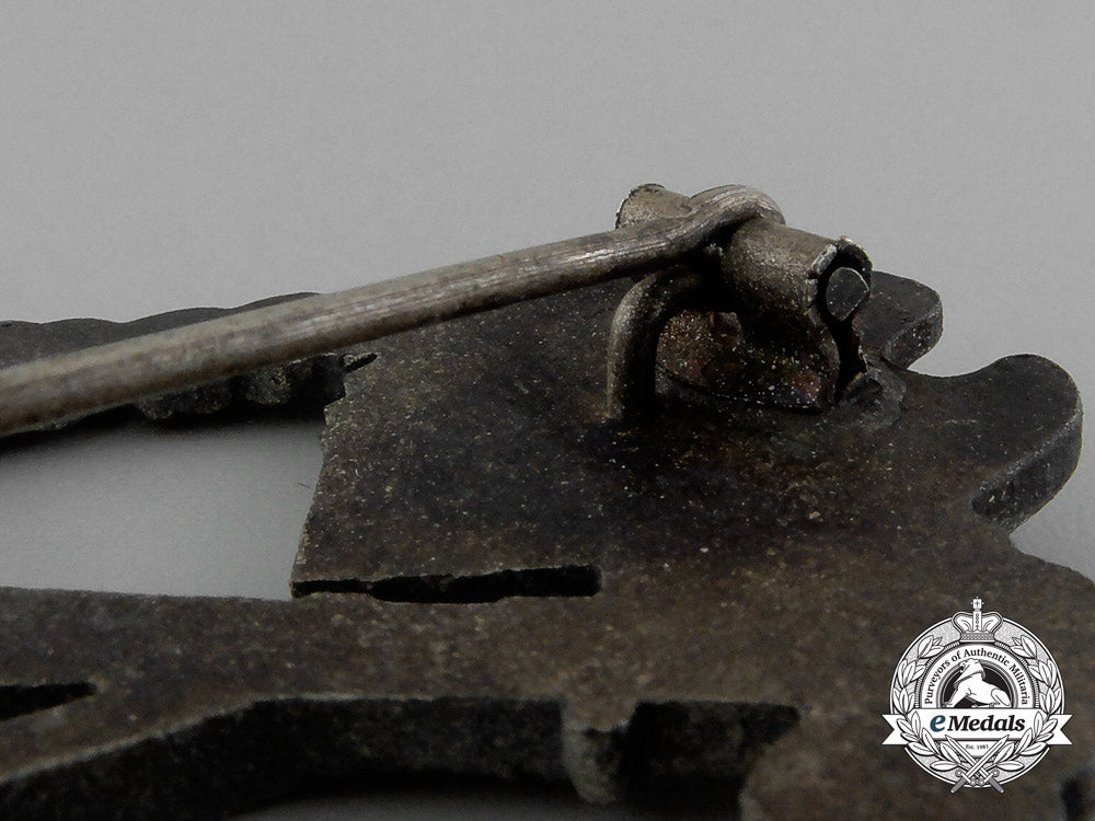 a_second_war_silver_grade_infantry_assault_badge_d_9890